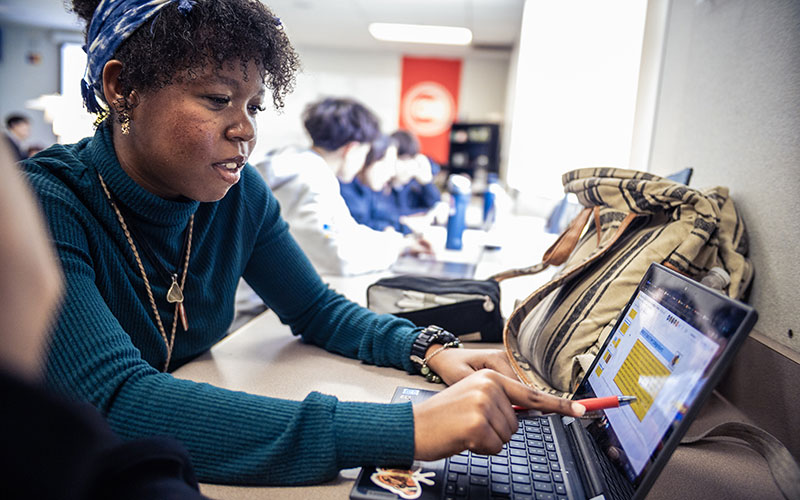 Cheerleader posing for the camera