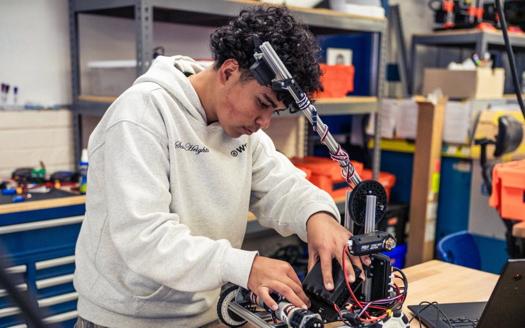 Warren Honors Engineering Pathway: Build, Create, Innovate