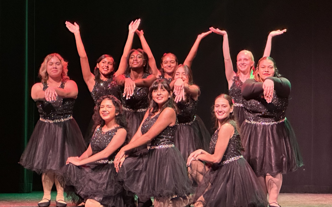 Show Choir Takes Center Stage at Warren
