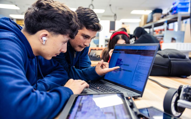 students pair programming