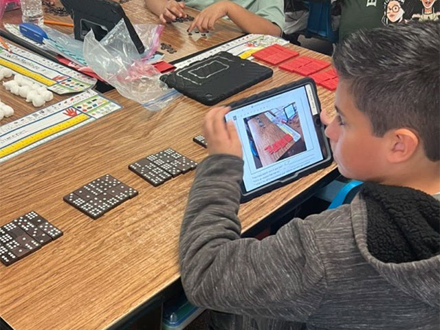 learning with dominos and ipads