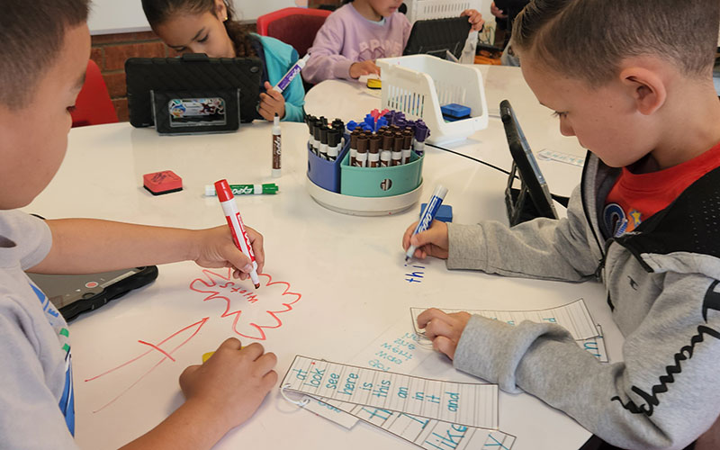 students working on an art project