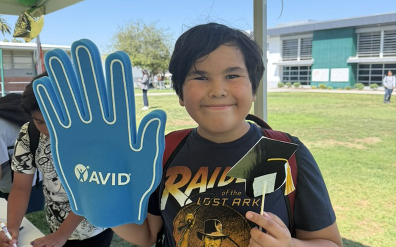 sussman avid student waving